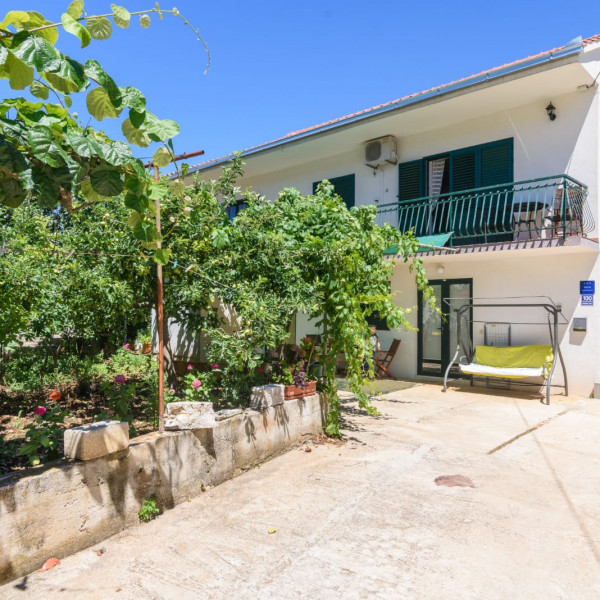 Apartmani Frki, Apartments Frki near the sea, Marina, Dalmatia, Croatia Marina